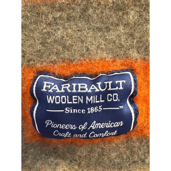 Faribault Woolen Mill Co. blanket made in the USA - Picture 3 of 8